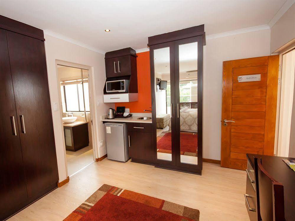 Oceana Palms Luxury Guest House Gordonʼs Bay Exterior foto